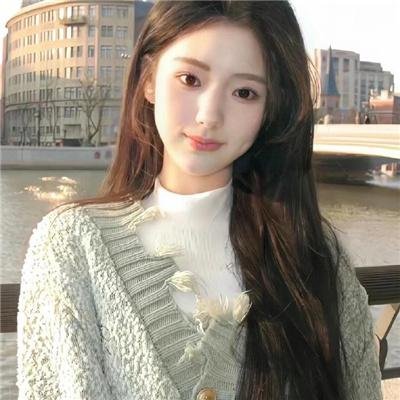 大宅院的女人